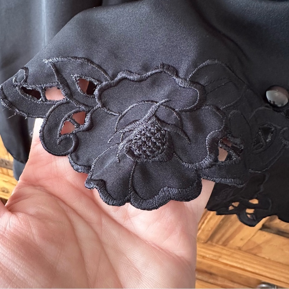 Vintage 90's Nonpareil Black Button Up Blouse Embroidered Neckline w/Cutouts - M - Picture 4 of 13